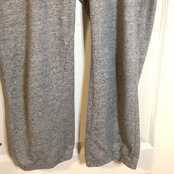 Mossimo Women's Cropped Gray Jogger Sweatpants Comfy Casual Size L Gym Yoga - Picture 3 of 8